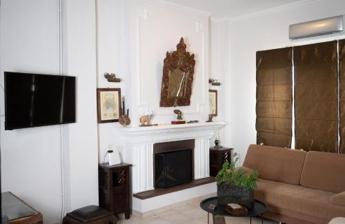 Korinthos Apartment | Oceanfront Retreat with Garden and Pet-Friendly Amenities
