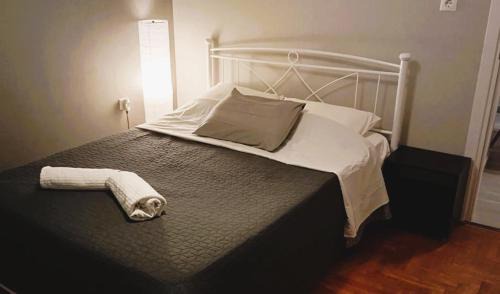 Loutraki-Agioi Theodoroi Apartment | Modern Apartment in Loutraki - Pet & Child Friendly Retreat
