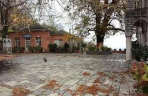 Zagora-Mouresi Apartment | Inviting Wood & Stone House - Pet and Child Friendly Getaway