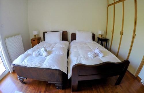 Rio Apartment | Kid-Friendly Detached House in Rio with Beautiful Garden