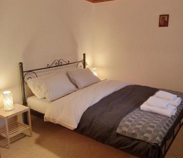 Terpsithea House | Exceptional Tihio Boutique: Pet-Friendly Stone Retreat