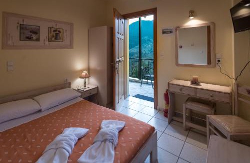 Megalo Chorio House | Relax at Το Ηλιοβασίλεμα: Family-Friendly Retreat