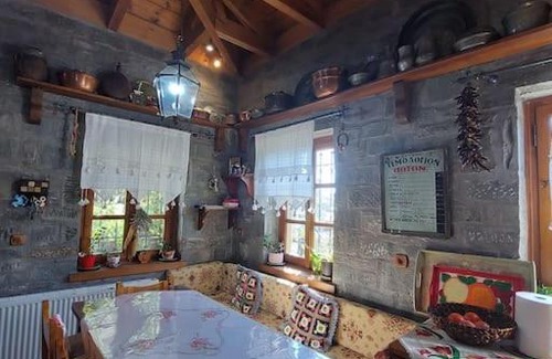 Kipoi Villa | Discover Το Σπίτι στο Χωριό: Family-Friendly Getaway