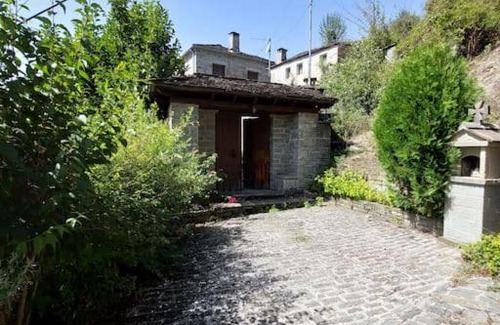 Kipoi Villa | Discover Το Σπίτι στο Χωριό: Family-Friendly Getaway