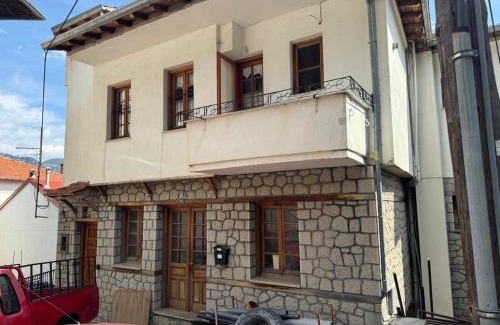 Metsovo Apartment | Family-Friendly Retreat at Το σπίτι της πλατείας