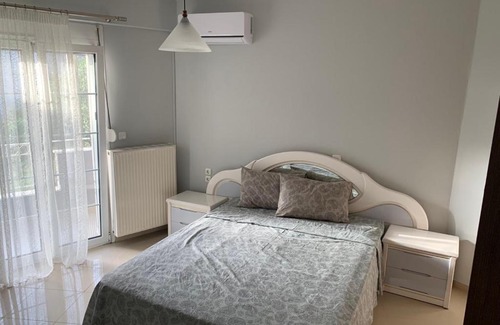Igoumenitsa Apartment | Sunny Apartments: Family-Friendly Stay with Top Ratings