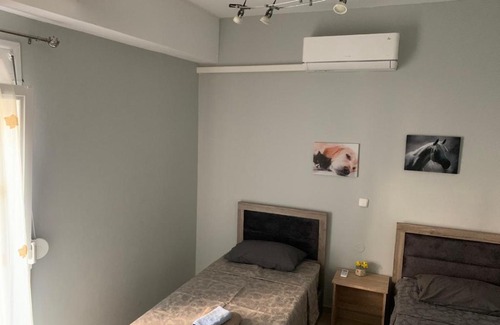 Igoumenitsa Apartment | Sunny Apartments: Family-Friendly Stay with Top Ratings