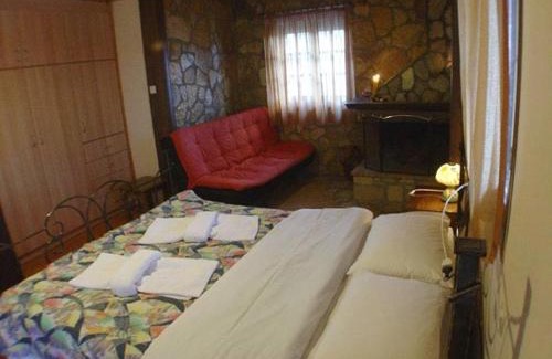 Xylokastro-Evrostina Apartment | Pet-Friendly Retreat at Φάρμα της φονισσας: 8/10 Rated