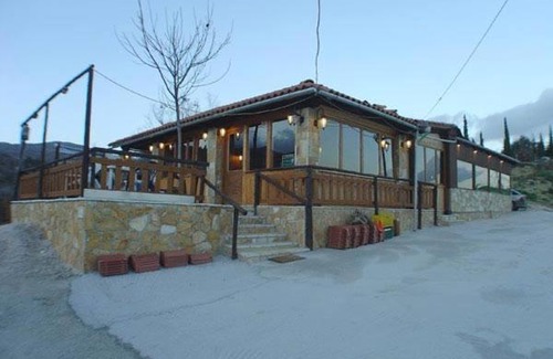 Xylokastro-Evrostina Apartment | Pet-Friendly Retreat at Φάρμα της φονισσας: 8/10 Rated