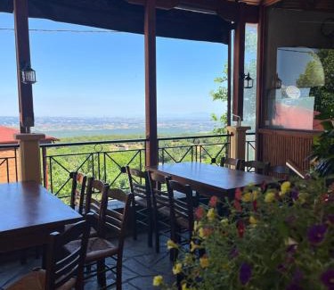 Dio-Olympos Hotel | Cozy Ψητοπωλείο Café with Pet-Friendly Rooms