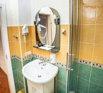 Solochyn House | Experience Comfort at Августин with Oceanfront Views