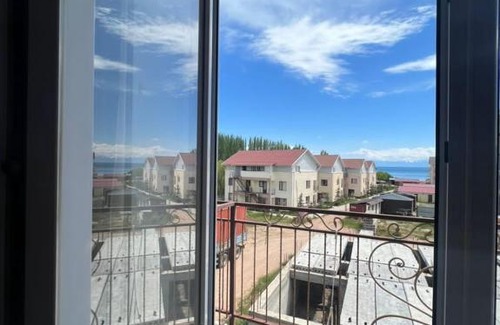 Bosteri House | Pet-Friendly Escape at Азия with Ocean View & Pool