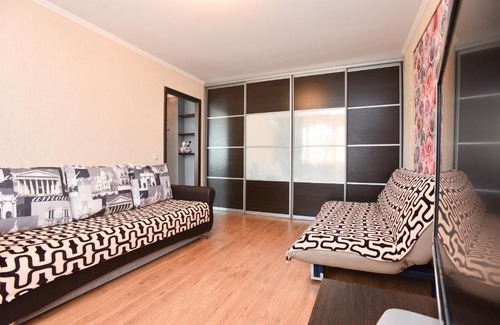 Leninskiy rayon Apartment | Budget-Friendly Stay at Академика Бардина, 38 - Pet Friendly