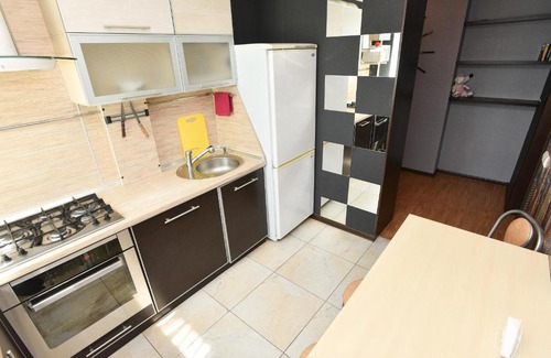 Leninskiy rayon Apartment | Budget-Friendly Stay at Академика Бардина, 38 - Pet Friendly