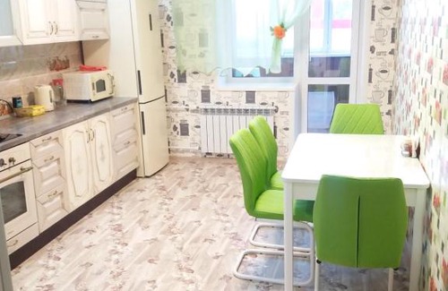Omsk Apartment | Top-Rated Hotel with Hot Tub on Академика Королева