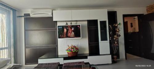 Vranyantsi Apartment | Discover АЛЕКСАНДРА: Family-Friendly & Wheelchair Accessible
