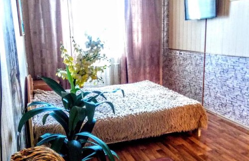 Krasnoyarsk Apartment | Budget-Friendly Stay at Алексеева 4 with Wheelchair Access