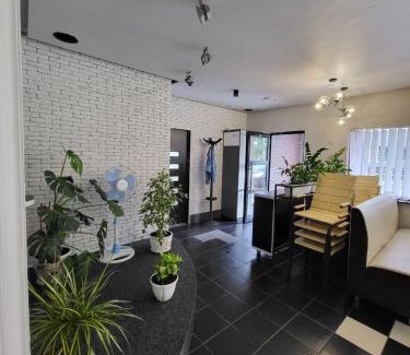 Maliyevtsy Hotel | Discover Amsterdam: Pet-Friendly with Breakfast & Hot Tub
