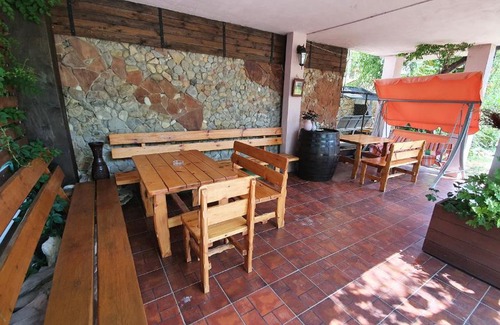 Vityazevo House | Unforgettable Stays at Анастасия - Guest Rated 10/10