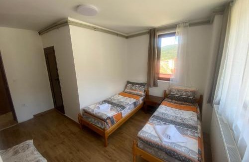 Sapareva Banya House | Guest Rated 9.7: Discover the Comfort of Анелия Hotel