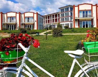 Belovitsa Resort | Relaxing Oceanfront Retreat at Aqua Termi Apartments