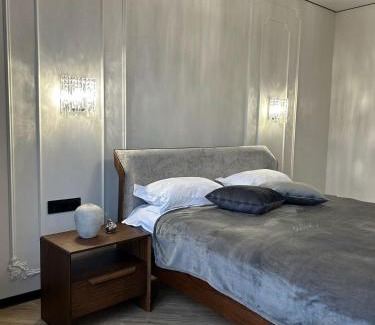Khmelnitskiy Apartment | Explore Апартаменти на виставці with a 9.6/10 Rating