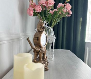Maliyevtsy Apartment | Central Apartments Near Lybid Plaza - Rated 9.4/10 by Guests