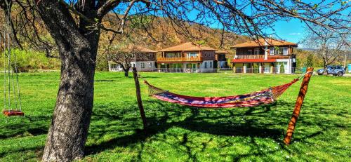 Maritsa Apartment | Oceanfront Guest Apartments "NIKOL" with Hot Tub & Views