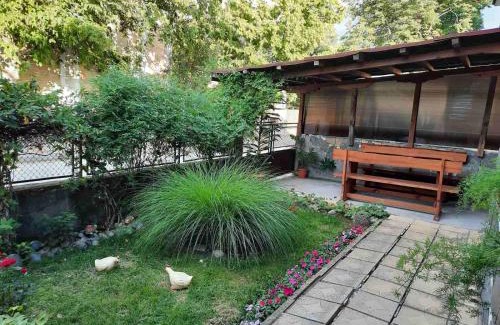 Hisarja Apartment | Family-Friendly Stays at Апартаменти за гости ,,Тракия''