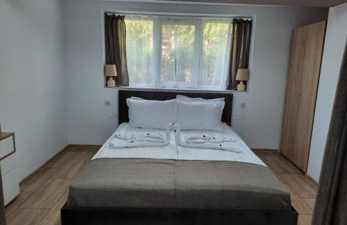Hisarja Apartment | Family-Friendly Stays at Апартаменти за гости ,,Тракия''