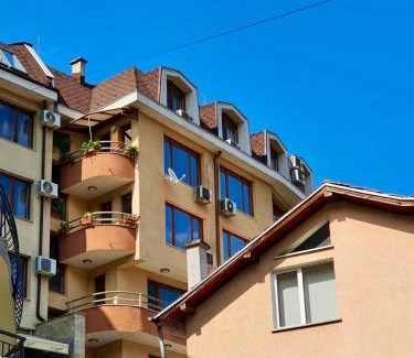 Devin Apartment | Family-Friendly Апартаменти Лили with a 9/10 Guest Rating