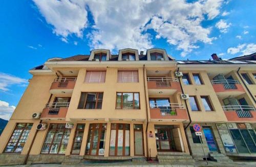 Devin Apartment | Family-Friendly Апартаменти Лили with a 9/10 Guest Rating