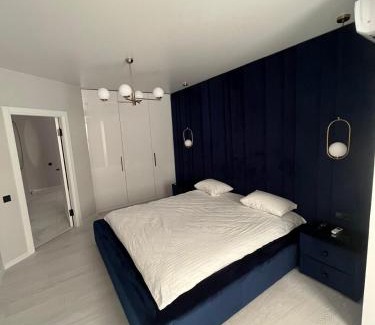 Khmelnitskiy Apartment | Child-Friendly Апартаменти Люкс3 - Guest Rated 9.6/10