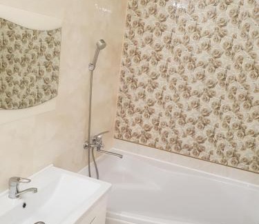 Cherkasy Apartment | Cozy Apartment with Ocean View Near Dnieper River