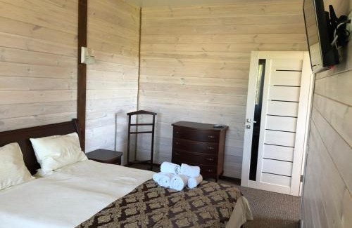 Skhidnytsya Apartment | Discover Oлівія: Guest Rated 9.8, Perfect for Families