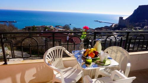 Kavarna Apartment | Inviting Saint George Apartments with Oceanfront Pool Views