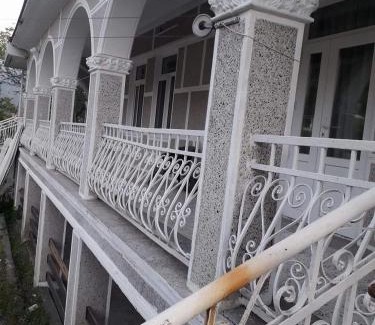 Khelvachauri House | Cozy Retreat on Katamadze Street - Family & Pet Friendly