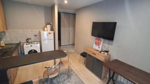 Polyana Apartment | Cozy Apartments in Sunny Zakarpattia with Ocean View