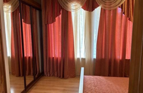 Khreshchatyy Yar Apartment | Spacious 3-Room Apartments at Independence Square