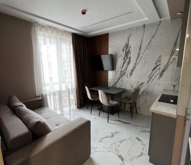 Transcarpathia Apartment | Guest Rated 10/10: SunVI Apartments in Sunny Quarter