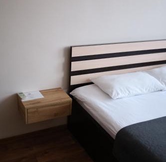 Cherkasy Apartment | Bright Apartments Near the Dnipro River with Breakfast Included
