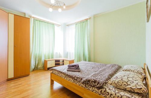 Dniprovs'kyi District Apartment | Convenient Apartments Near MVB with Family-Friendly Amenities