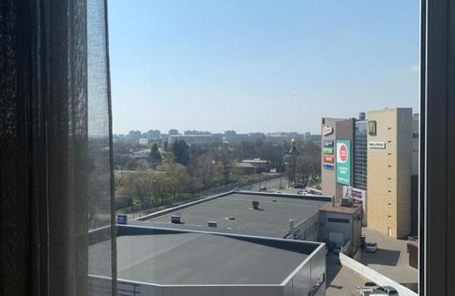 Kharkiv Apartment | Convenient Apartments Near French Boulevard Mall - 9/10 Rating
