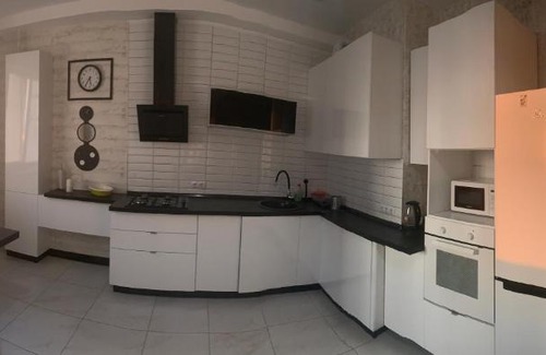 Gelendzhik Apartment | Oceanfront Apartments in Izumrudny - Guest Rated 10/10