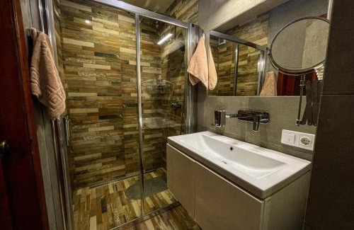 Poltava Oblast Apartment | Family-Friendly Stay at Перемоги 25 in the City Center