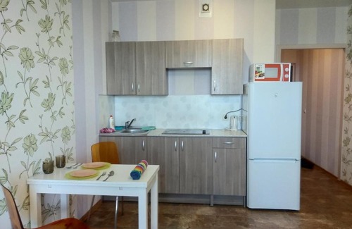 Murinskoe Apartment | Pet-Friendly Апартаменты Гринландия with Breakfast & Hot Tub