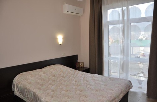 Gelendzhik House | Discover Апартаменты Декабристов: Guest Rated 10/10!