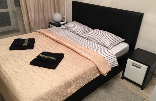 Zvezdnoe Apartment | Pet-Friendly Comfort at Апартаменты "ДоМиНо" - 10/10 Rated