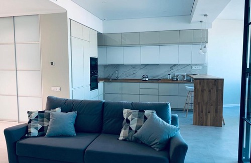 Sovetsky City District Apartment | Guest Rated: 10/10 at Апартаменты ЖК Лазурные небеса