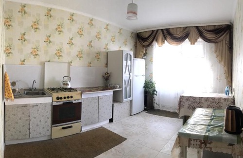 Bryansk Apartment | Stylish Маяк Apartments: Highly Rated & Family Friendly